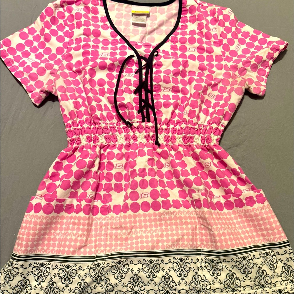 Skechers scrub top